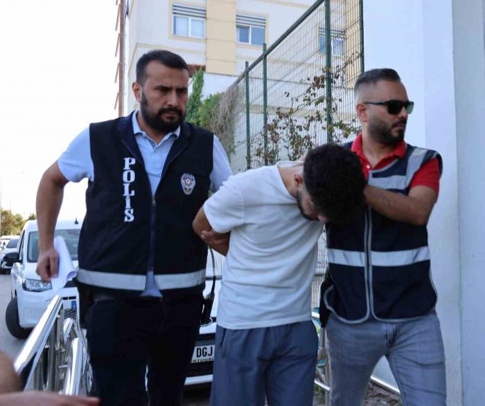 Husumetlisini Herkesin Gözü Önünde Vuran Şüpheli Tutuklandı