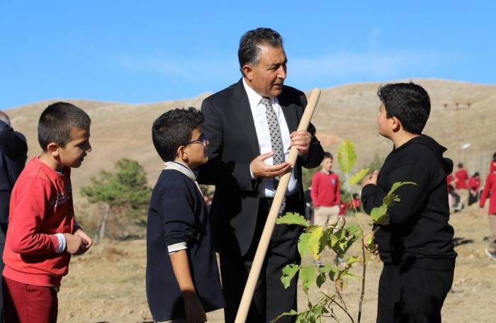 Bayburt’ta ’lösemili Çocuklar Hatıra Ormanı’ Oluşturuldu