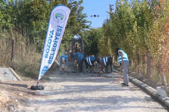 Bozova’da Üst Yapı Çalışmaları Devam Ediyor