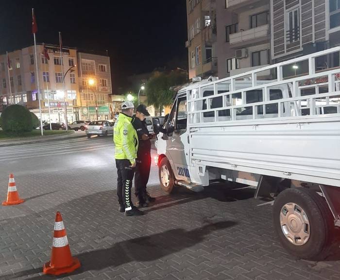 Manisa’da ’huzur Ve Güven’ Uygulaması: 10 Kişi Yakalandı