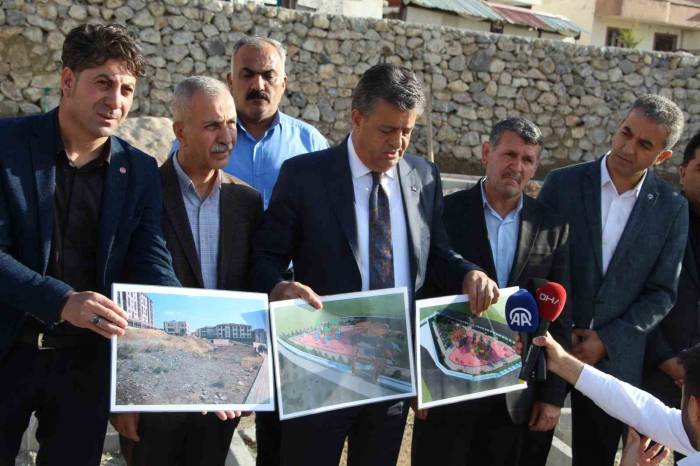 Şırnak’ta Hdp’li Meclis Üyeleri Projeyi Engellemeye Çalıştı, Belediye Başkanı Ateş Püskürdü