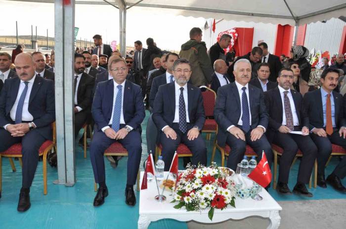 Bakan Yumaklı Kars’ta 100 Milyonluk Tesisin Açılışını Yaptı