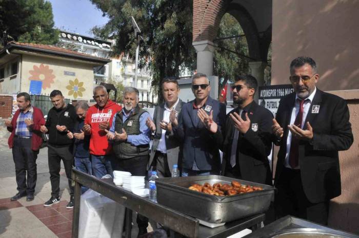 Aydınspor Masterlar, Atatürk İçin Lokma Döktürdü