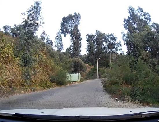Aydın’da Freni Tutmayan Minibüs Devrildi: 3 Yaralı