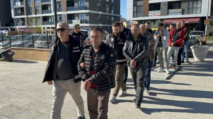 Edirne, İstanbul, Tekirdağ Ve Düzce’de Kaçakçılık Operasyonu: 16 Şüpheliden 5’i Tutuklandı