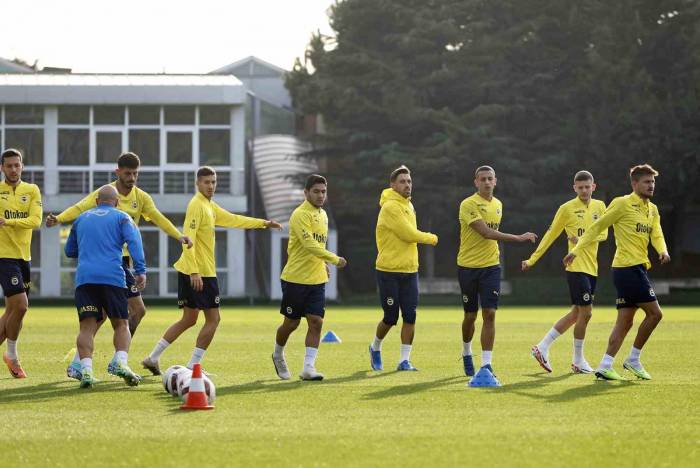 Fred Takımla Birlikte Çalıştı