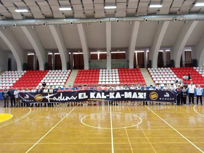 Jandarma Basketbol Müsabakasında “Kadına El Kalkamaz” Dedi