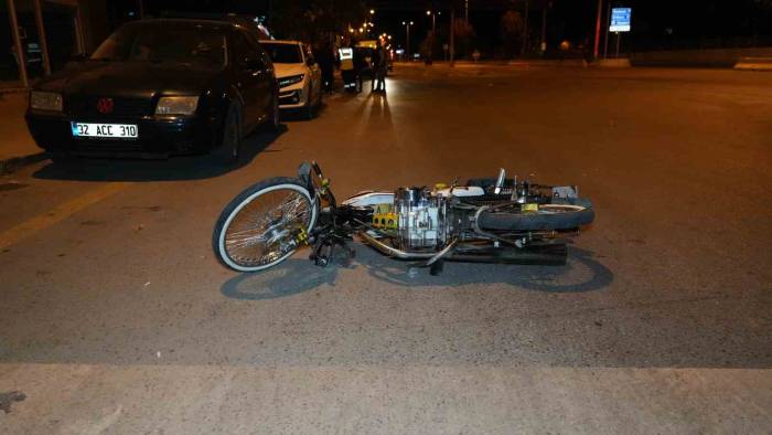 Motosiklet İle Çöp Kamyonu Çarpıştı: 2 Yaralı