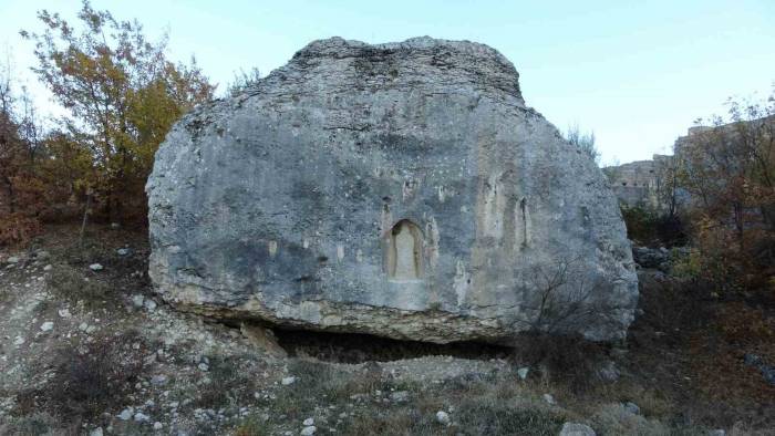 Levent Vadisi’nde 2 Bin 800 Yıllık Sanat Eseri