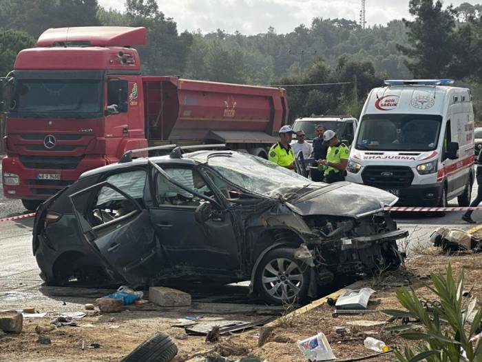 Milas-bodrum Yolu’ndaki Feci Kazanın Kamera Görüntüleri Ortaya Çıktı