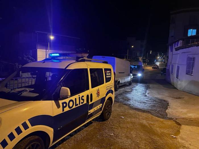 3 Gündür Haber Alınamayan Kadın Evinin Balkonunda Ölü Bulundu