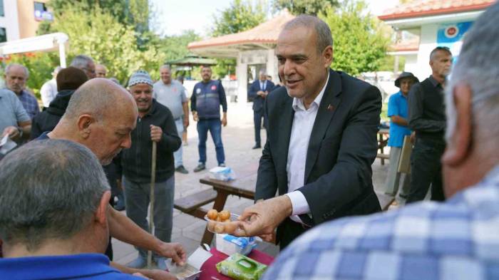 Atatürk Ve Tüm Şehitler İçin Lokma Hayrı