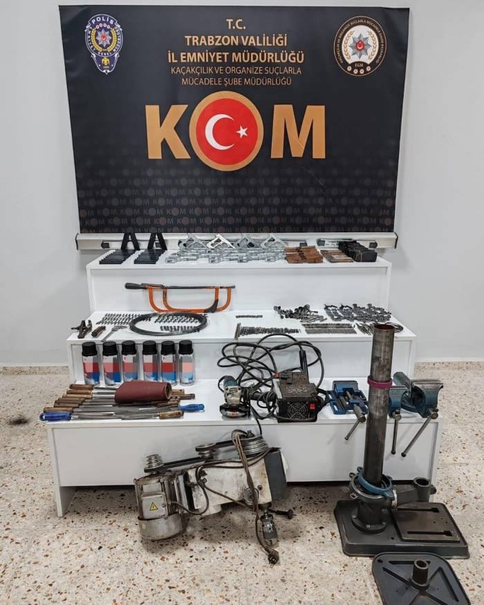 Araçtan Adeta Silah Atölyesi Çıktı