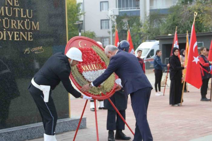 Muş’ta 10 Kasım Atatürk’ü Anma Programı