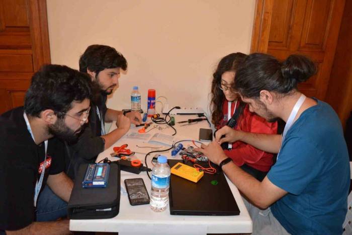 Baün’de “Makerson Robot Yarışması” Düzenlendi