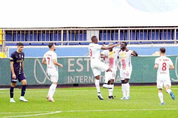Kayserispor 4 Maçta 12 Puan Topladı