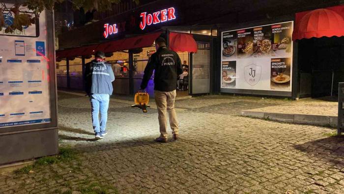 Derya Bedavacı’nın Sahne Aldığı Eğlence Mekanına Silahlı Saldırı