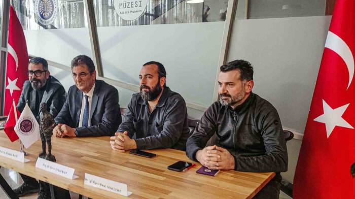 Ata Buz Müzesinde ‘Atatürk Ve Sanat Çalıştayı’