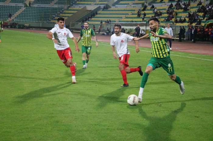 Trendyol 1. Lig: Şanlıurfaspor: 0 - Ümraniyespor: 1