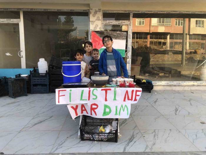 Batmanlı Miniklerden Filistinli Çocuklara Destek