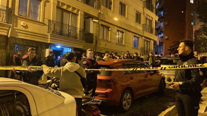 Beyoğlu’nda Aile Katliamı: Karısını Ve 3 Çocuğunu Öldürüp Kendini Vurdu