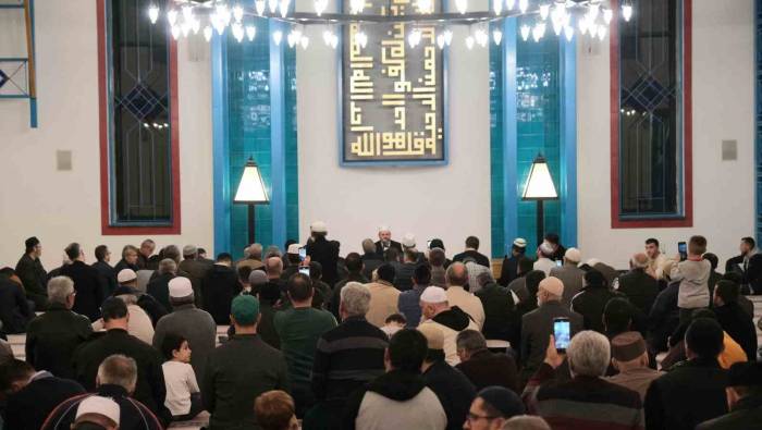 Filistin’de Hayatını Kaybedenler İçin Dua Gecesi Düzenlendi