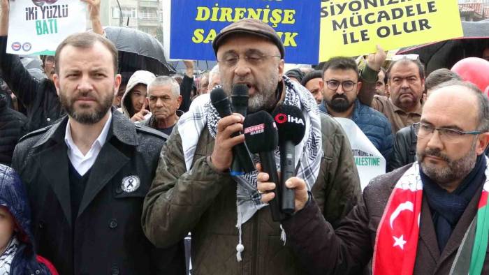 Kütahya’da "El Ele Gazze Şeridi" Eylemi