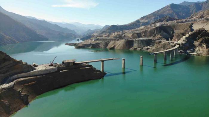 Barajı Tamamlandı Sıra Viyadükte