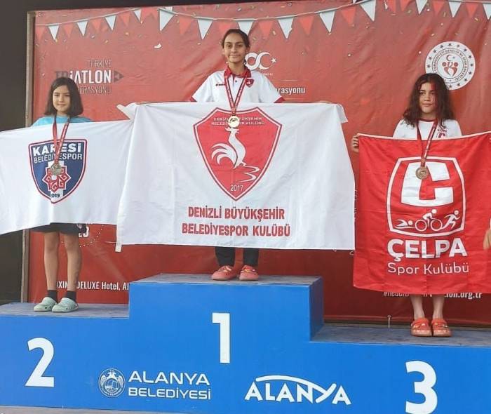 Büyükşehir Sporcuları Denizli’yi Gururlandırdı