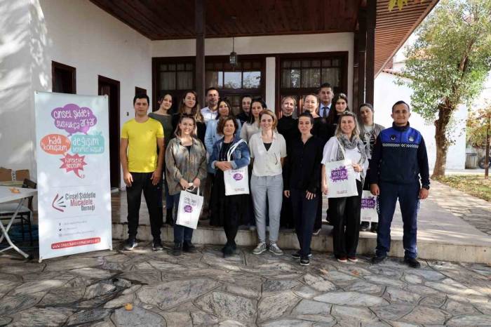 Menteşe Belediyesi Personeline İstismara Karşı Önlem Eğitimi Verildi