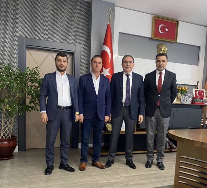 Yüksekovalı Muhtarlar Sorunlarını Bölge Müdürü Arslan’a İletti