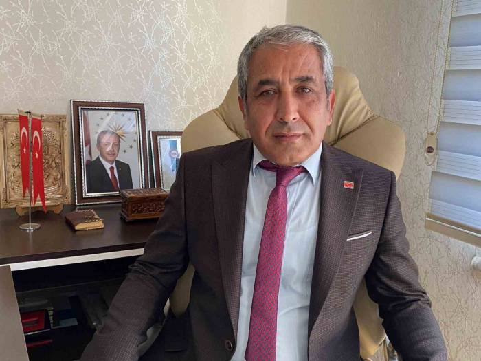 Gazeteci Akyol, Genel Başkan Vekili Oldu