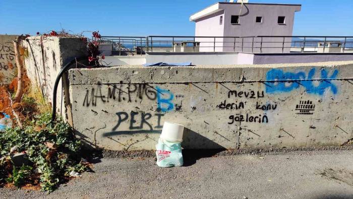 İstinat Duvarından Atlayan Kadın Hayatını Kaybetti