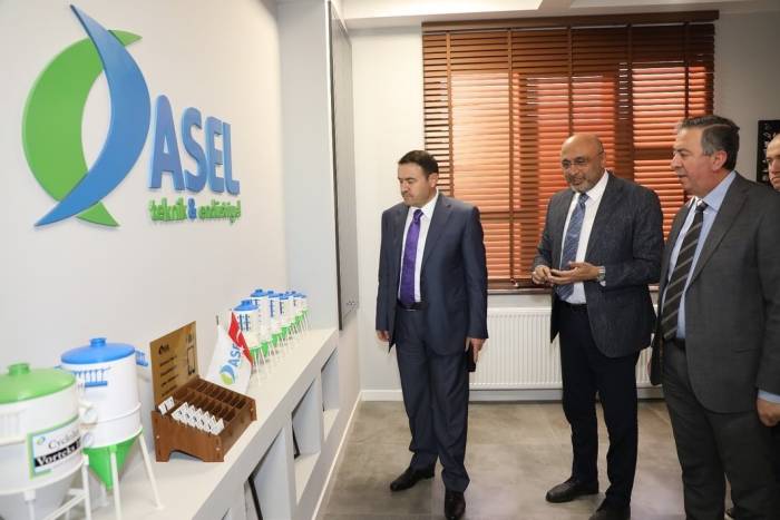 30 Ağustos Osb’de Fabrikaları Ziyaret Etti