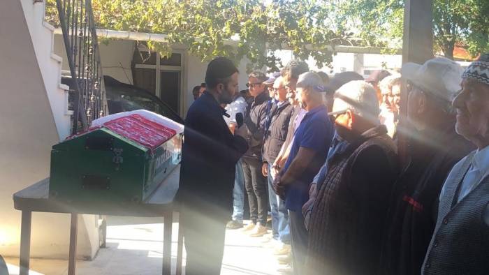 Kazada Hayatını Kaybeden Üniversiteli Genç Kız Toprağa Verildi