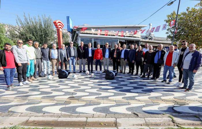 Bayraklı Belediyesinden Amatör Spor Kulüplerine Destek