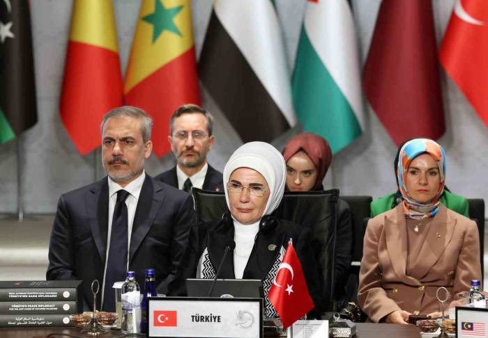 Emine Erdoğan: "İsrail Devletinin Uluslararası Ceza Mahkemesi’nde Yargılanmasını Talep Ediyorum"
