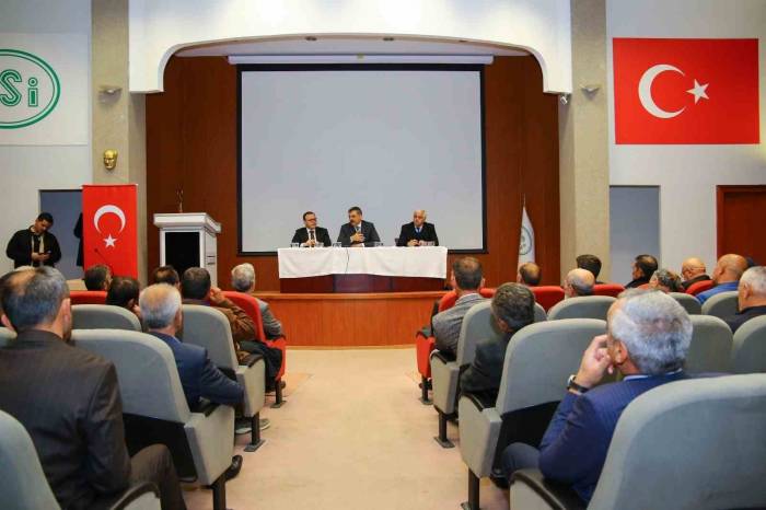 Vali Mustafa Çiftçi, Muhtarlarla Buluştu