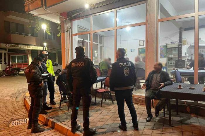 Manisa’da Aranan 11 Şahıs Yakalandı