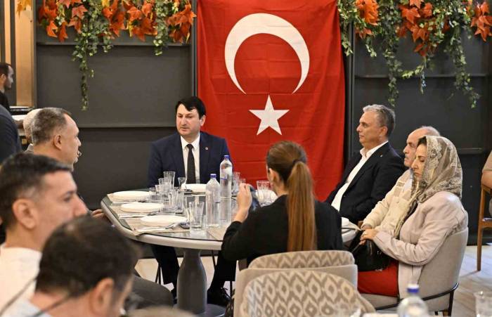 Uysal: “Dünyaya Örnek Olmak Zorundayız”