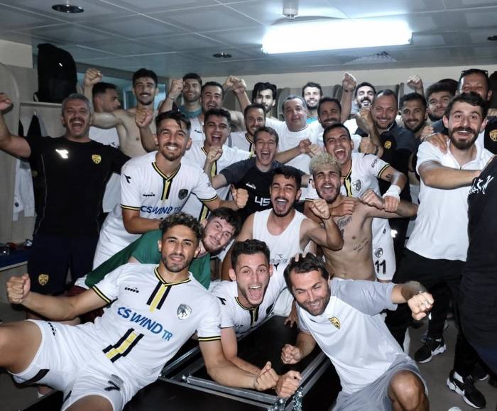 Aliağa Fk, Profesyonel Liglerde Kaybetmeyen 4 Takımdan Birisi