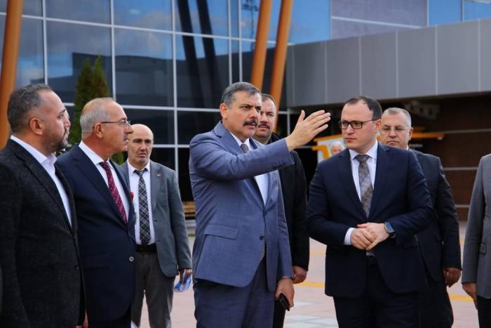 Havalimanı Kış Turizmi Ve Güvenlik Toplantısı Yapıldı