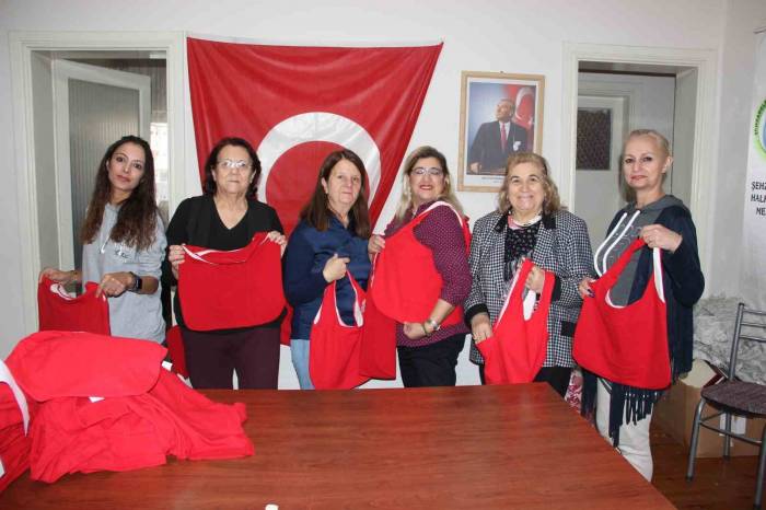 Tişörtler Çantaya Dönüştü Kadınlara Gelir Kapısı Oldu