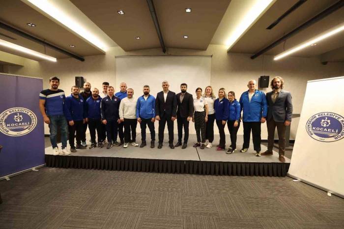 Kağıtspor’un Dev Kadrosu Bir Araya Geldi