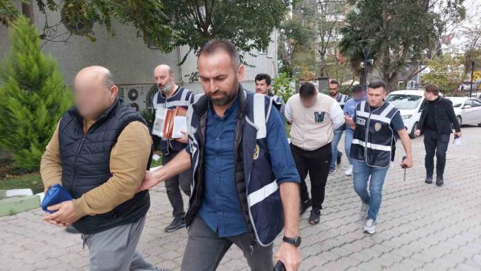 Akaryakıt Hırsızlığından Gözaltına Alınan 5 Kişi Adliyede
