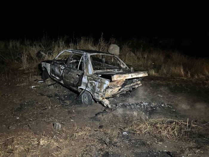 Siverek’te Kaza Yapan Otomobiller Alev Topuna Döndü: 1 Yaralı