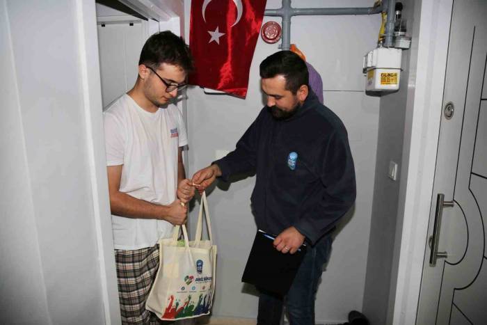 Eyüpsultan Belediyesi Üniversite Öğrencilerinin Yanında