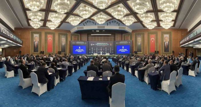 Ak Parti İl Başkanları Kampta