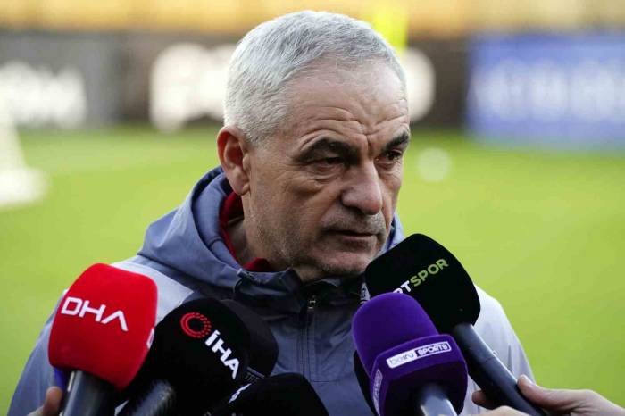 Rıza Çalımbay: "Takımda Çok Güzel Bir Hava Var"