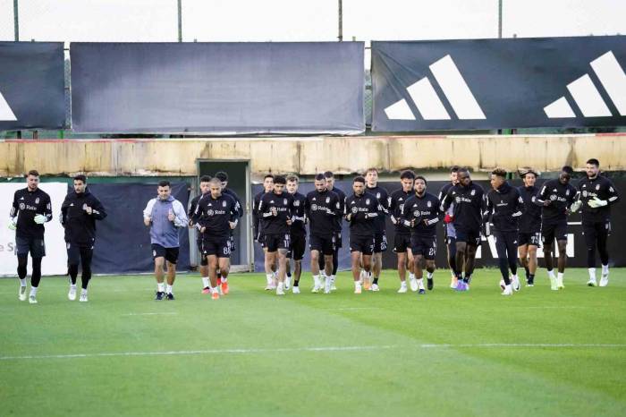 Beşiktaş Günün İkinci Antrenmanını Tamamladı